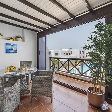 Hola Arnage Pool View Puerto del Carmen (Lanzarote)