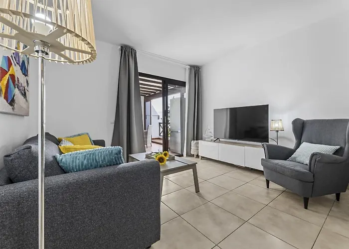 Hola Arnage Pool View Apartament Puerto del Carmen (Lanzarote)