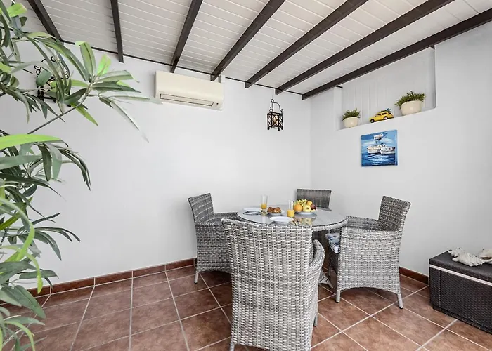 Hola Arnage Pool View Apartamento *