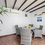 Hola Arnage Pool View Apartamento *